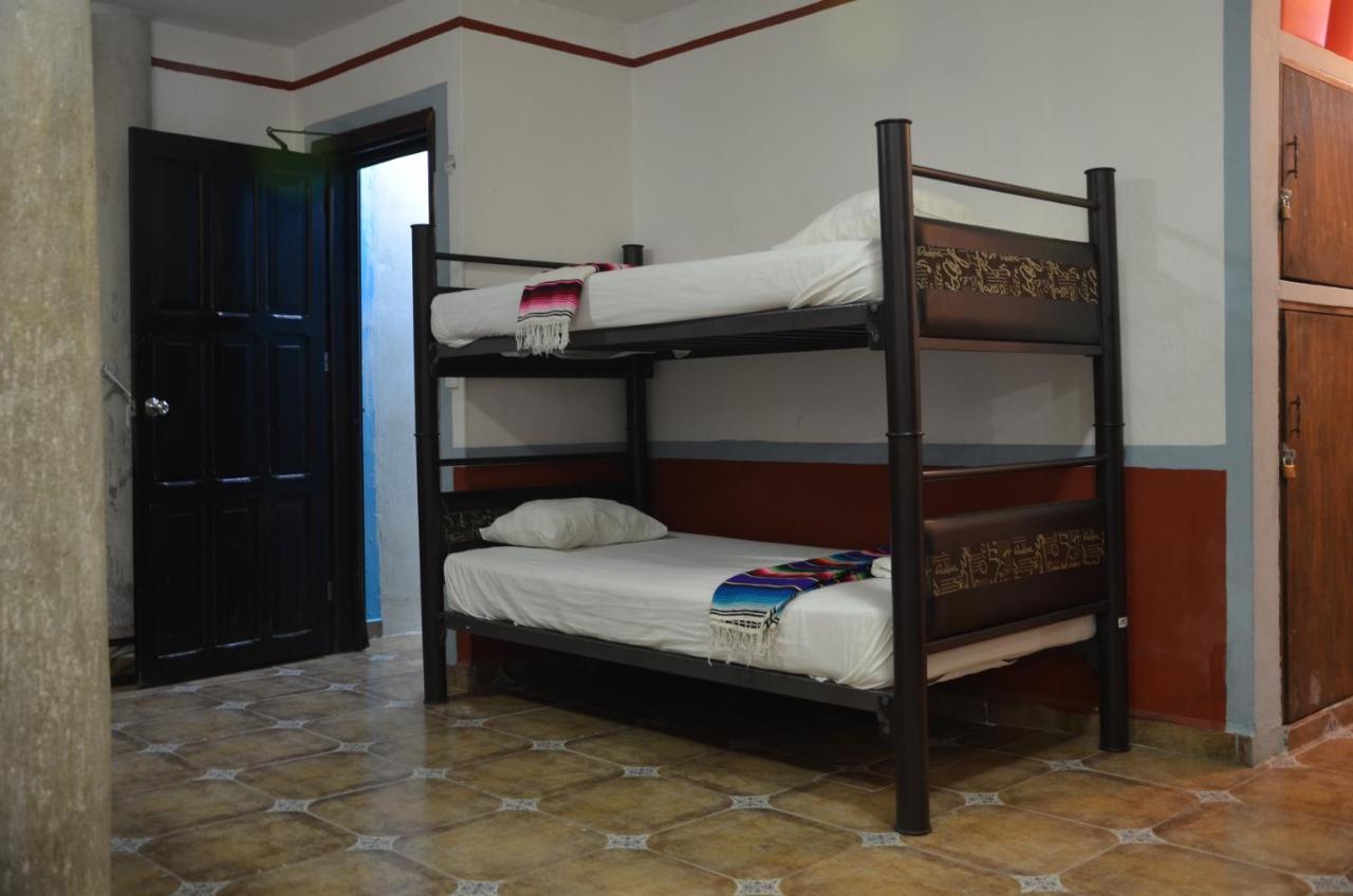 Fiesta Party Hostel - Cancún Exteriör bild