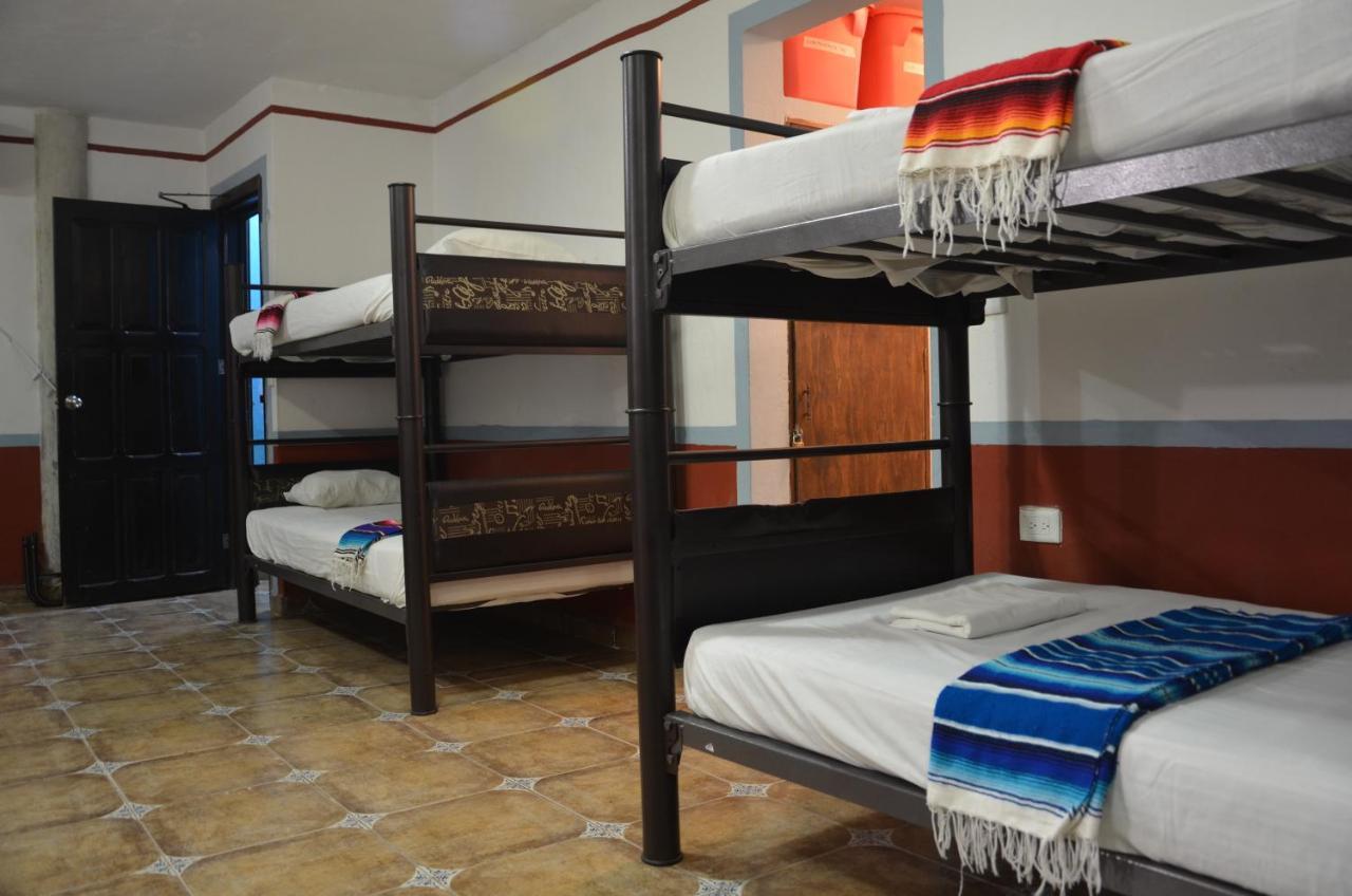Fiesta Party Hostel - Cancún Exteriör bild