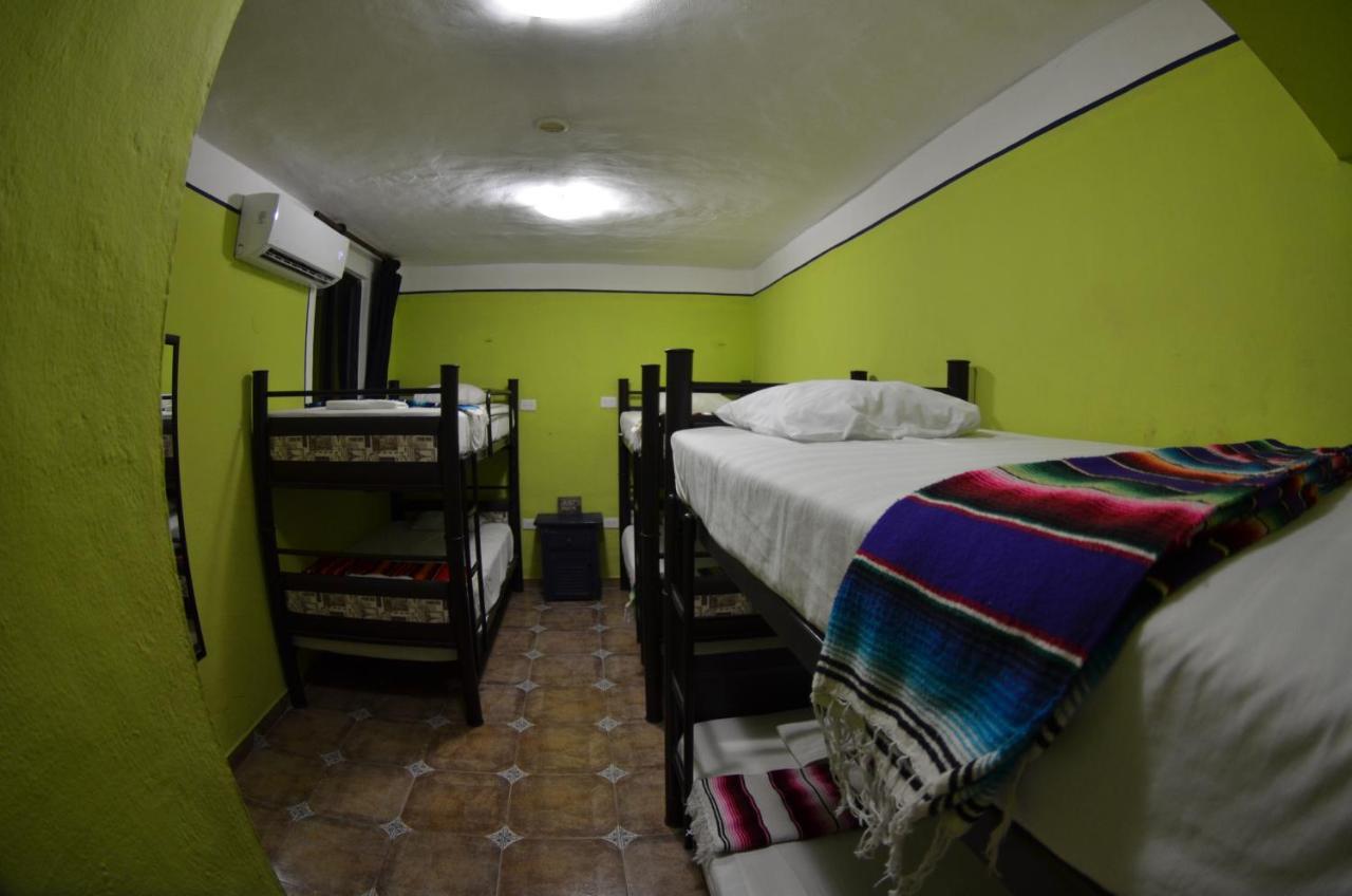 Fiesta Party Hostel - Cancún Exteriör bild