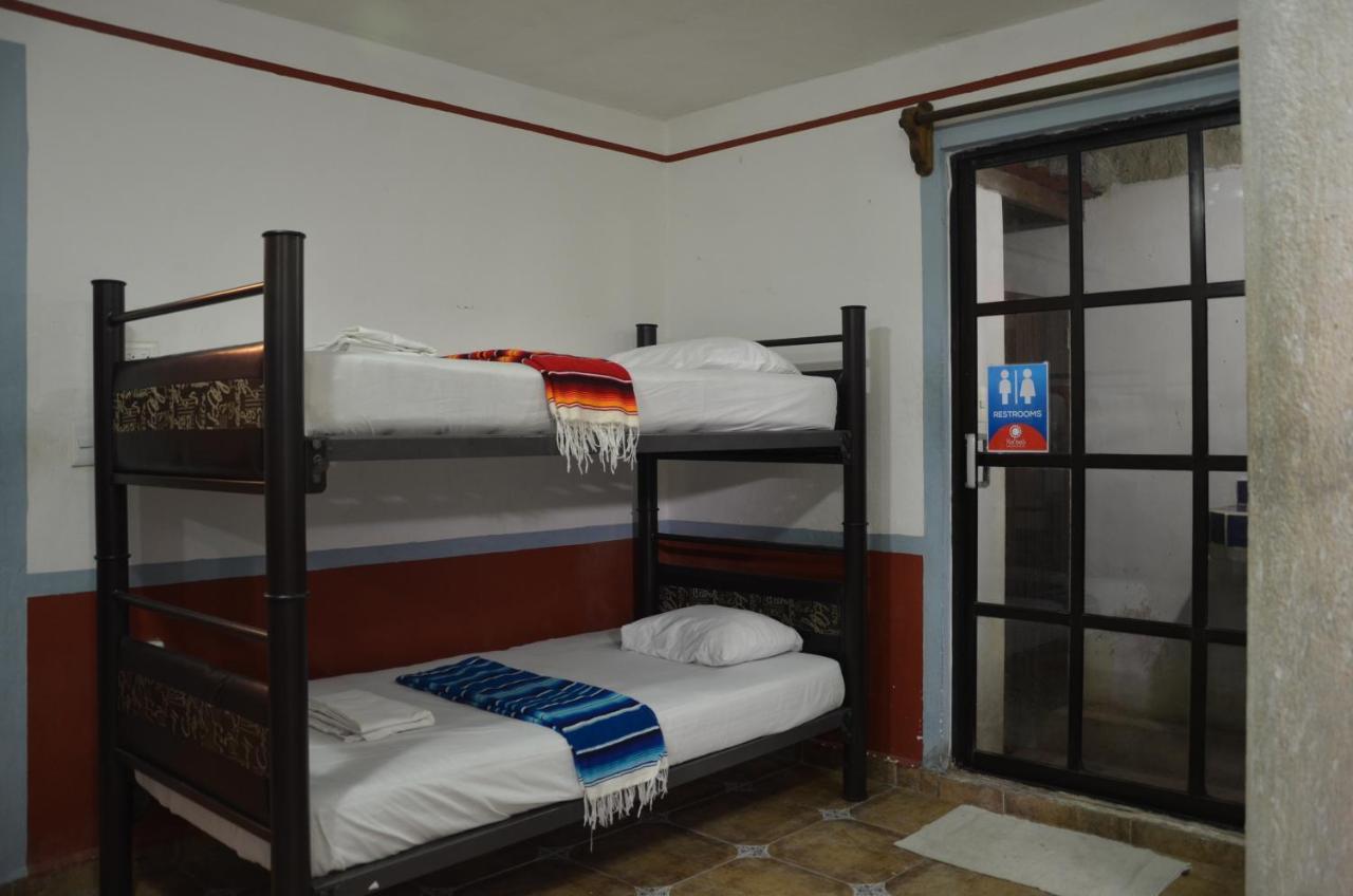 Fiesta Party Hostel - Cancún Exteriör bild