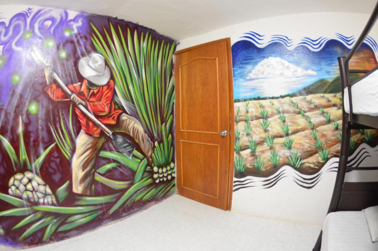 Fiesta Party Hostel - Cancún Exteriör bild